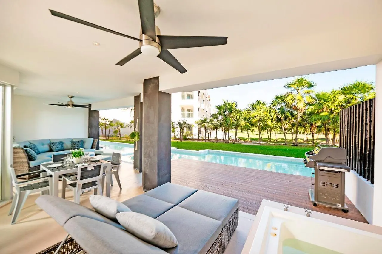 Mareazul Luxury Beach Front Complex Secret Paradise Playa del Carmen 0*,  Mexico