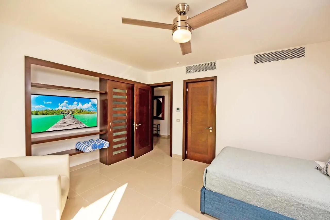 Apartment Mareazul Luxury Beach Front Complex Secret Paradise Playa del Carmen Mexico