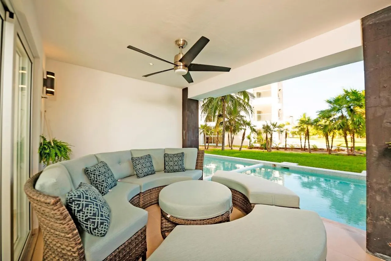 Mareazul Luxury Beach Front Complex Secret Paradise Playa del Carmen 0*,